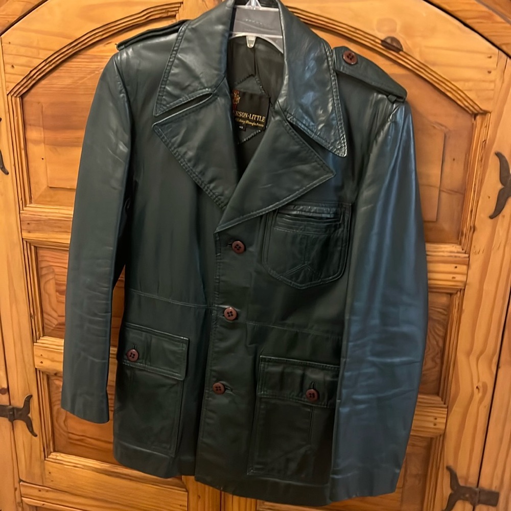 Cool vintage leather trench size 40